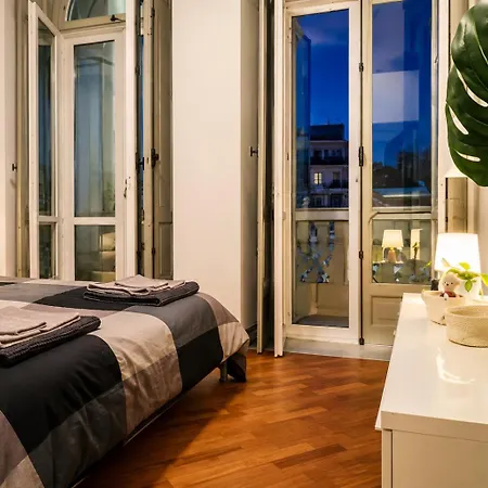 Naples&love Panoramic Balconies & Duomo * Neapel